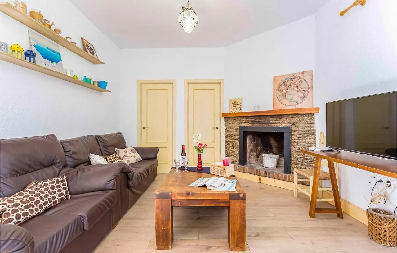 Holiday home 4 Bedroom Cozy Home In Arahal El Arahal Spain