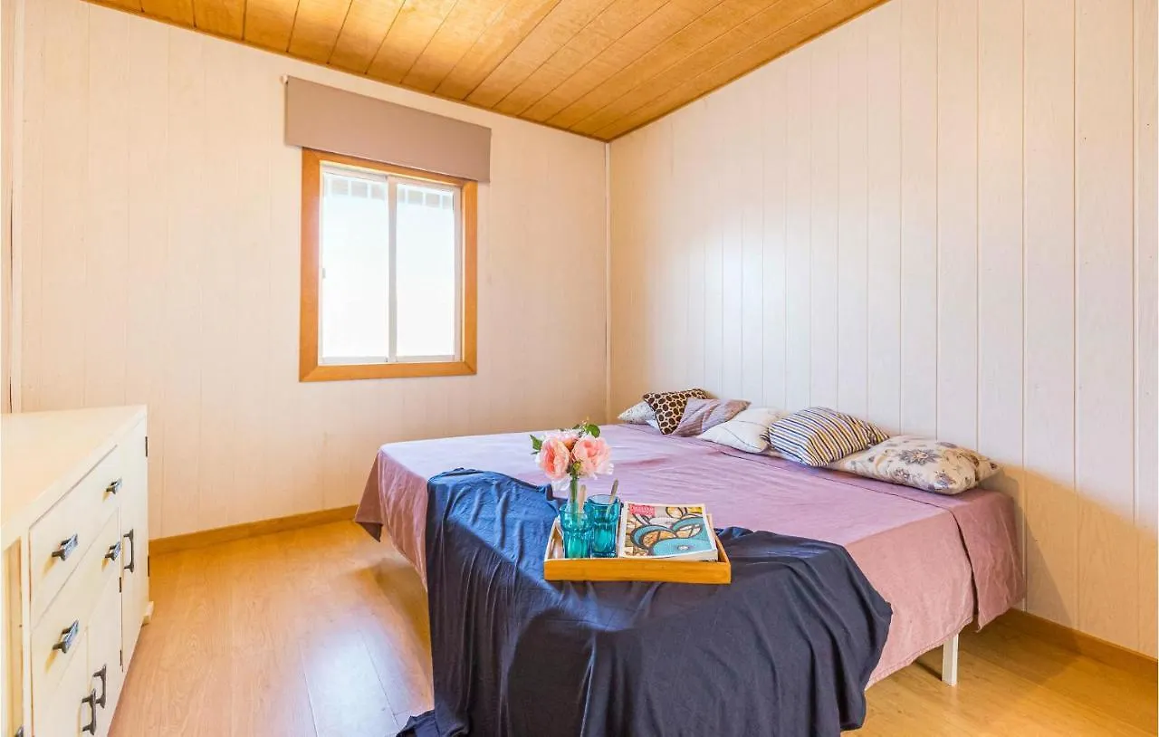 Holiday home 4 Bedroom Cozy Home In Arahal El Arahal